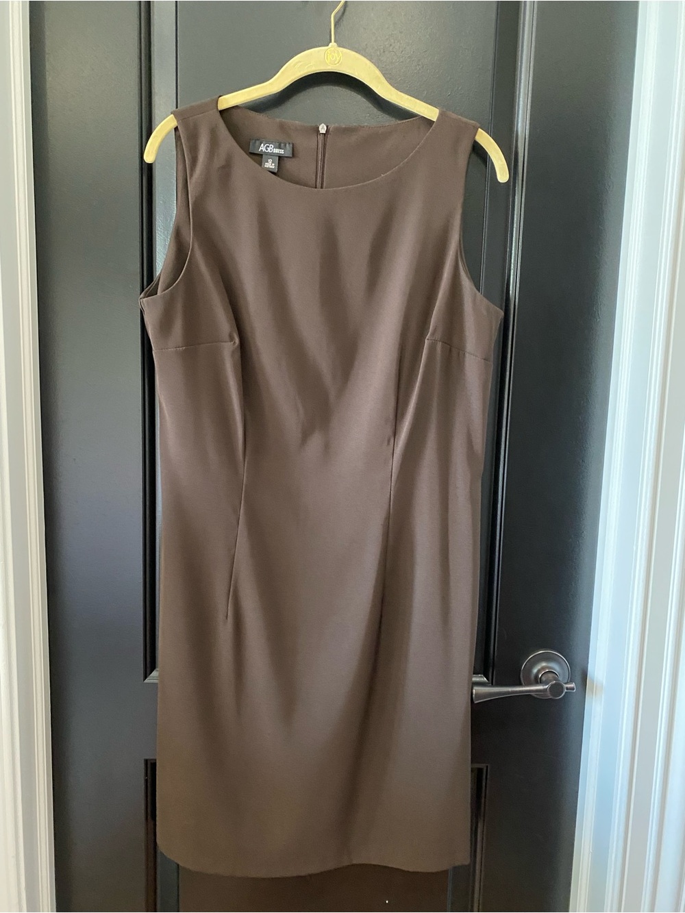 AGB Brown Sleeveless Midi Sheath Dress